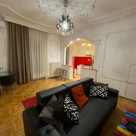 Apartment With Balcony And Ac Next To Danube Budapest Exterior photo
