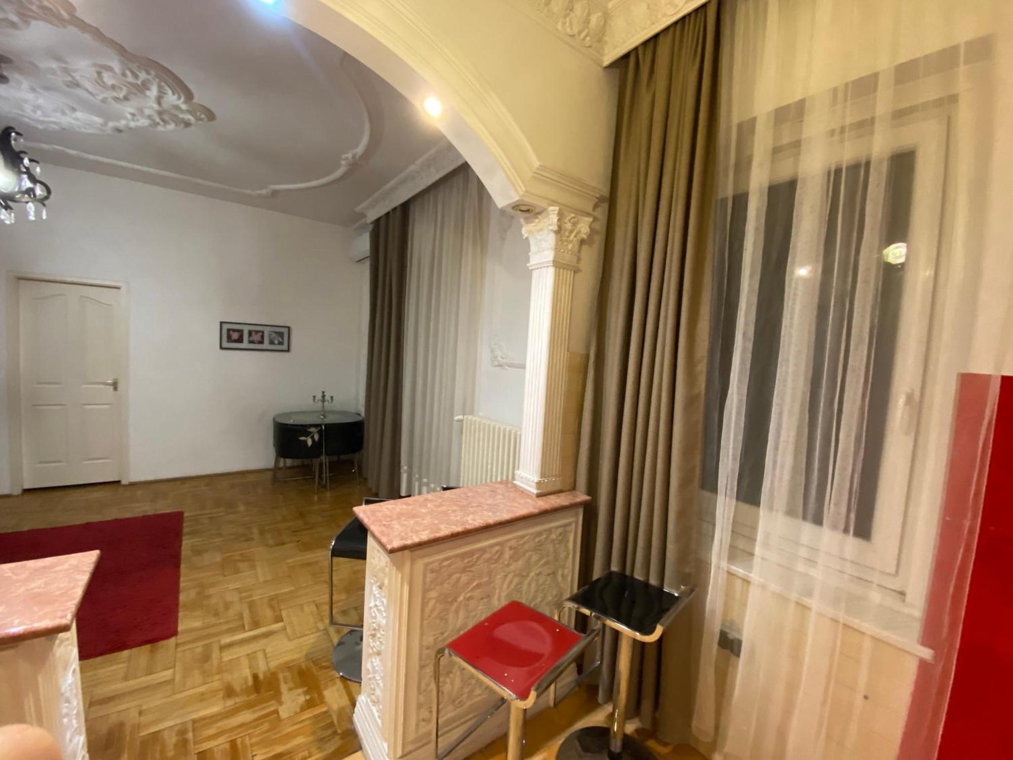 Apartment With Balcony And Ac Next To Danube Budapest Exterior photo